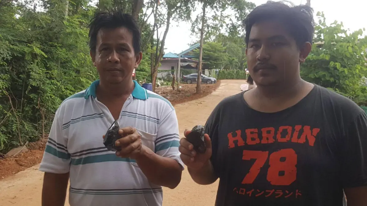ชาวบ้านพบนิล-เหล็กไหล หลังไปทำบุญกับท่านปู่ศรีสุทโธที่คำชะโนดมา