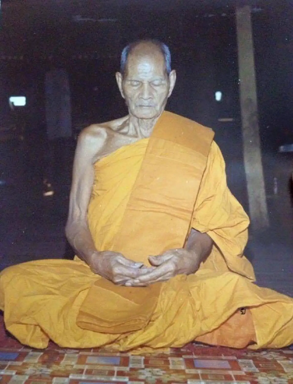 น้อมรำลึก ๓๐ มกราคม ครบรอบ ๔๓ ปี ละสังขาร "หลวงพ่อพรหม วัดช่องแค"อิทธิปาฏิหาริย์ ๗ อย่างบนสรีระสังขาร..ไม่เน่าเปื่อย แต่ยังงอกขึ้นได้.