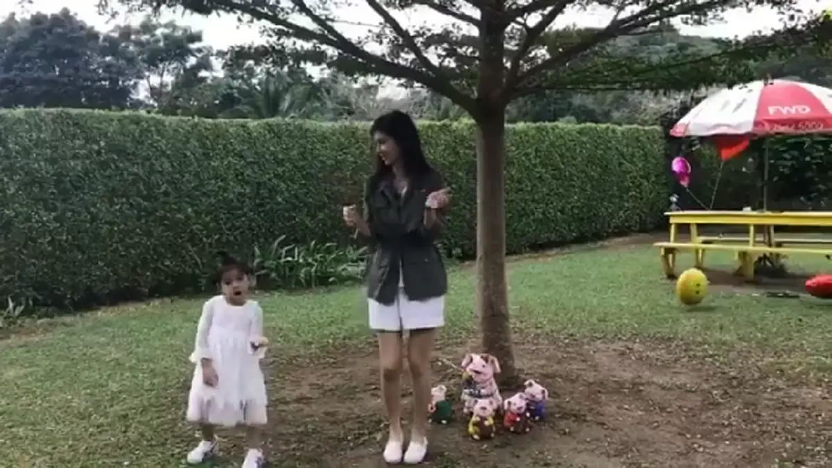 ดุ๊กๆ...ดิ๊กๆ!! แม่โบว์แวนด้า - น้องมะลิ เต้นโชว์เพลง "คุกกี้เสี่ยงทาย" ของสาวๆ BNK48 จะเป๊ะแค่ไหนต้องลองดู!!