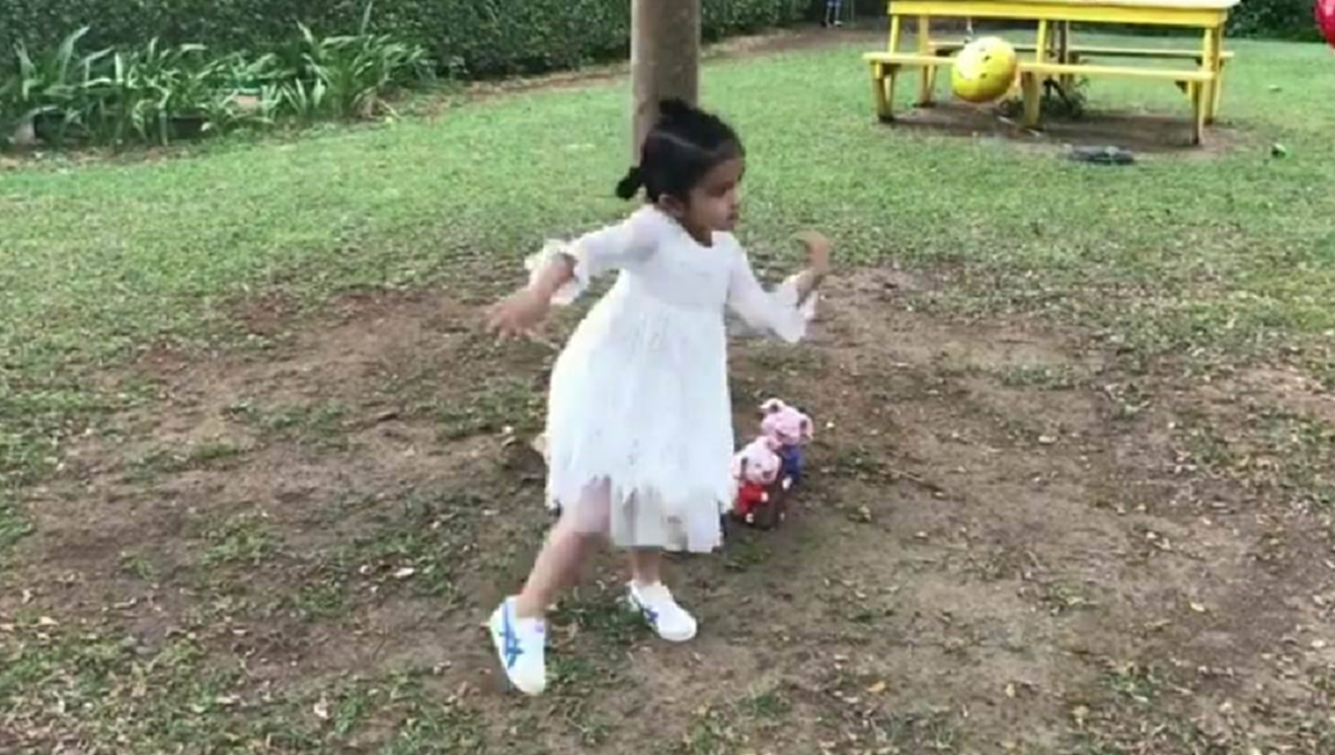 พี่ไม่เคยพลาด!! ชมความน่ารักของ "น้องมะลิ" เต้นเพลงฮิตอย่าง "ปานามา" เป๊ะไหมล่ะ