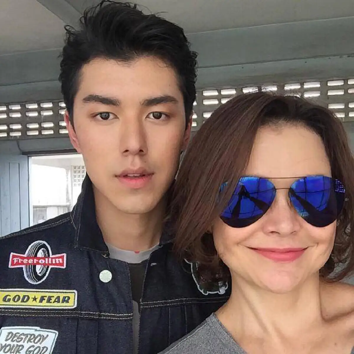 ปีนี้แจกจริง !! "แม่หมู พิมพ์ผกา" ลั่น! โพสต์ทวิตแจกลูกชาย "น้องนาย ณภัทร" แลกโหวต "มารีญา"ให้มงลง! รีบโหวตมารีญาสิ รอไร !! (ชมภาพ)