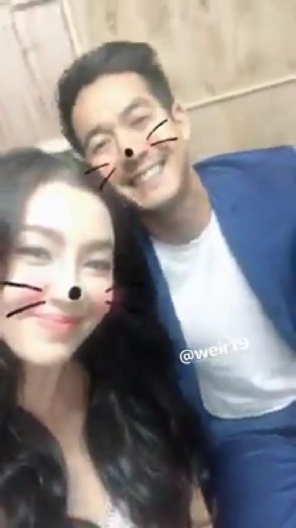 ถึงกับร้องว้าว!! "เบลล่า" อัพคลิปลงไอจี ร่วมเฟรมคู่ "เวียร์" โชว์ความหวาน เห็นแล้วแฟนคลับยังต้องอิจฉา #น่ารักสุดๆ!! (มีคลิป)