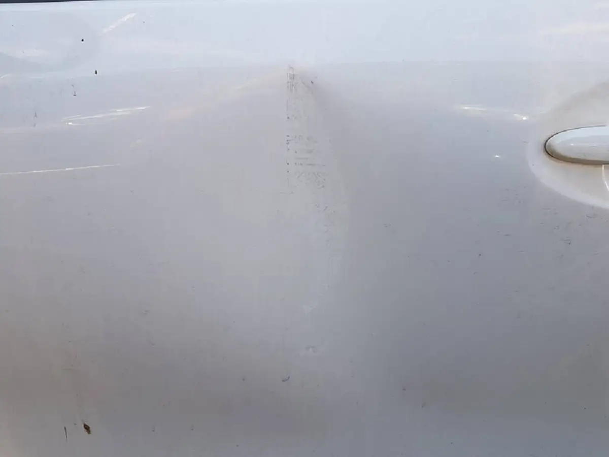 เเต่งเต็มยศ..ผู้ยิ่งใหญ่!! "สาวโพสต์"ทวงความยุติธรรม..เจอ"คนมีสี"เปิดประตูกระเเทกจังๆ!!รถบุบยับ..ไปเเจ้งความ"ตร."บอกเขาคงไม่ตั้งใจ??(มีคลิป)