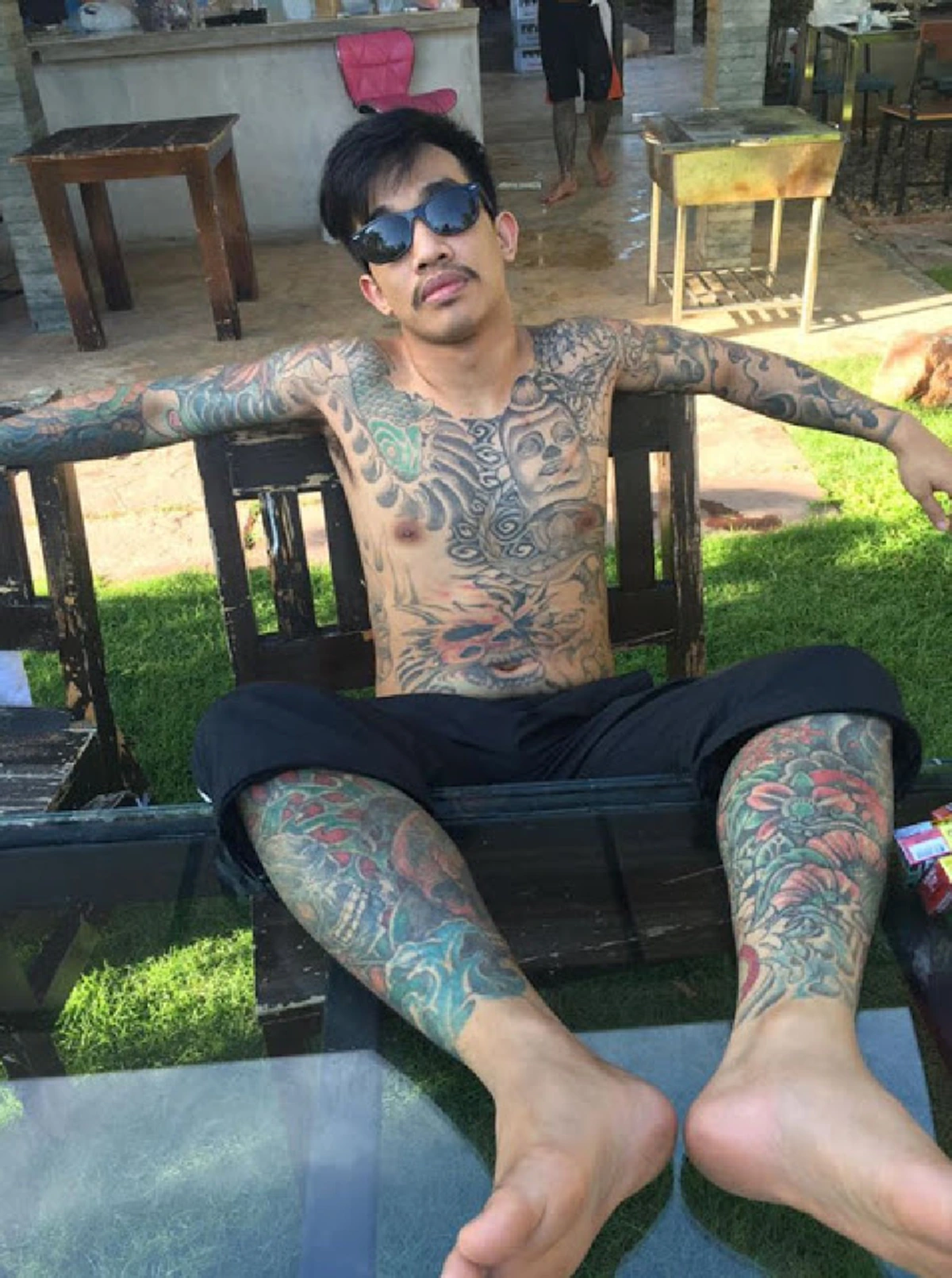 "นักเลงก็นักเลงเถอะ กูมาเฟีย" !! เดือดเป็นไฟ "มาร์ค พิทบูล" ขอท้าด้วย "เสี่ยโป้" มาเลย 4คน จะยิงให้หงายกลิ้ง! (มีคลิป)