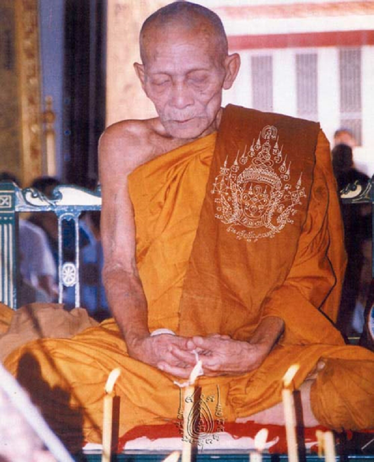 เขี้ยวแก้วประกาศิต!!! ของสำคัญที่เกิดขึ้นแต่เฉพาะผู้ที่มีบุญเท่านั้น !!! เรื่องเล่าหาอ่านยาก จากศิษย์ก้นกุฏิ "หลวงปู่กาหลง เขี้ยวแก้ว"