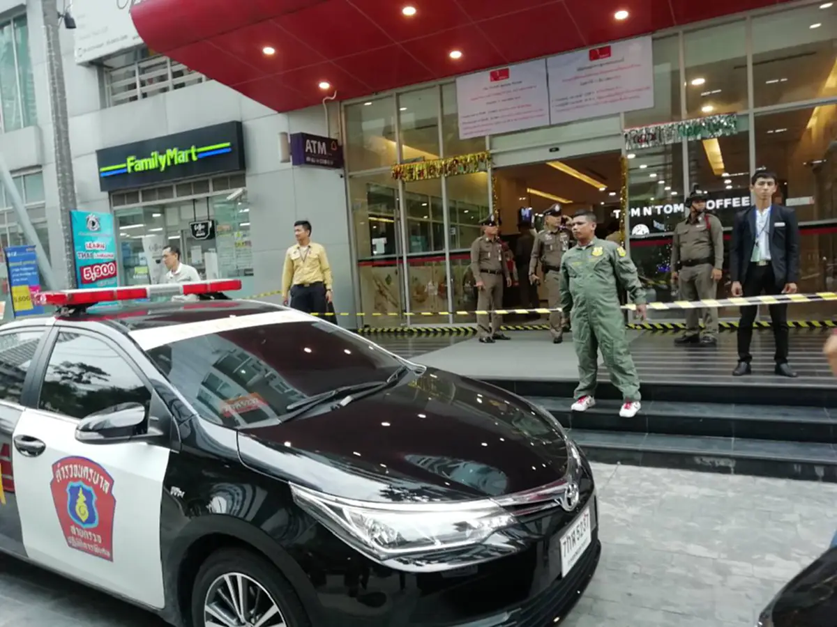 บุกยิงชายชาวต่างชาติเสียชีวิต คาคอนโดย่านสุขุมวิทหลังมีเรื่องทะเลาะวิวาทกัน