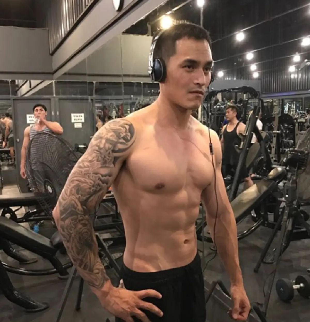 ถึงกับขยี้ตารัวๆ!!! ส่องชีวิตล่าสุดของ "สงกรานต์" เปลี่ยนไปเยอะมาก  จนจำแทบไม่ได้ โอปป้าเกาหลียังต้องยอมชิดซ้าย!?  (ชมภาพ)