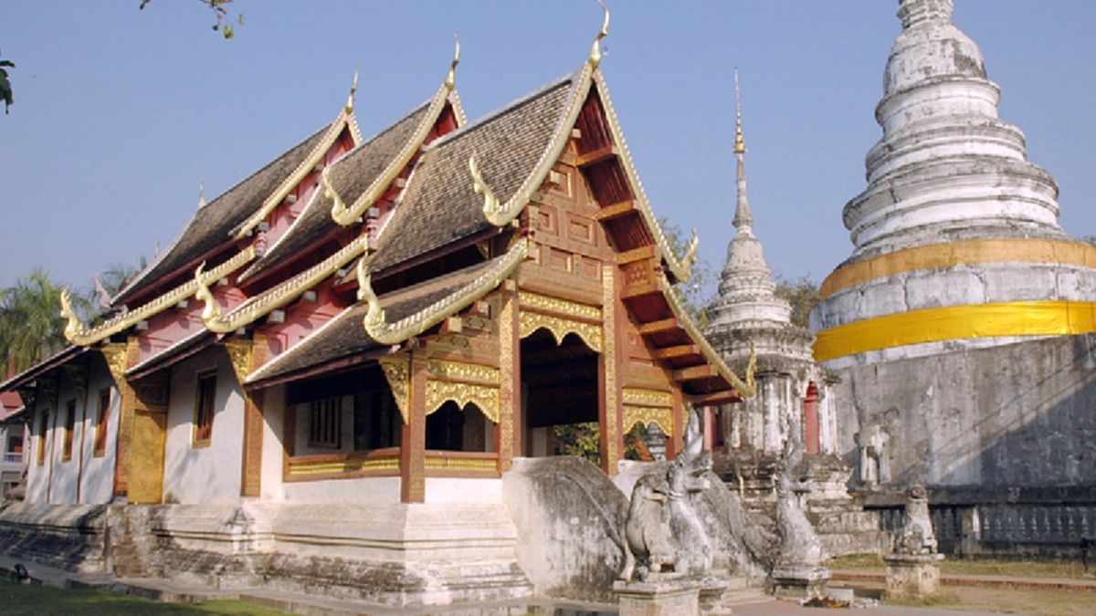 เสียงสาธุก้องเมืองเชียงใหม่!!! หลังพบพระประธานในวิหารวัดป่าแดด ที่เกิดไฟไหม้รุนแรงกว่า ๓๐ นาที ไม่มีร่องรอยเสียหายแม้แต่ผิวขององค์พระ
