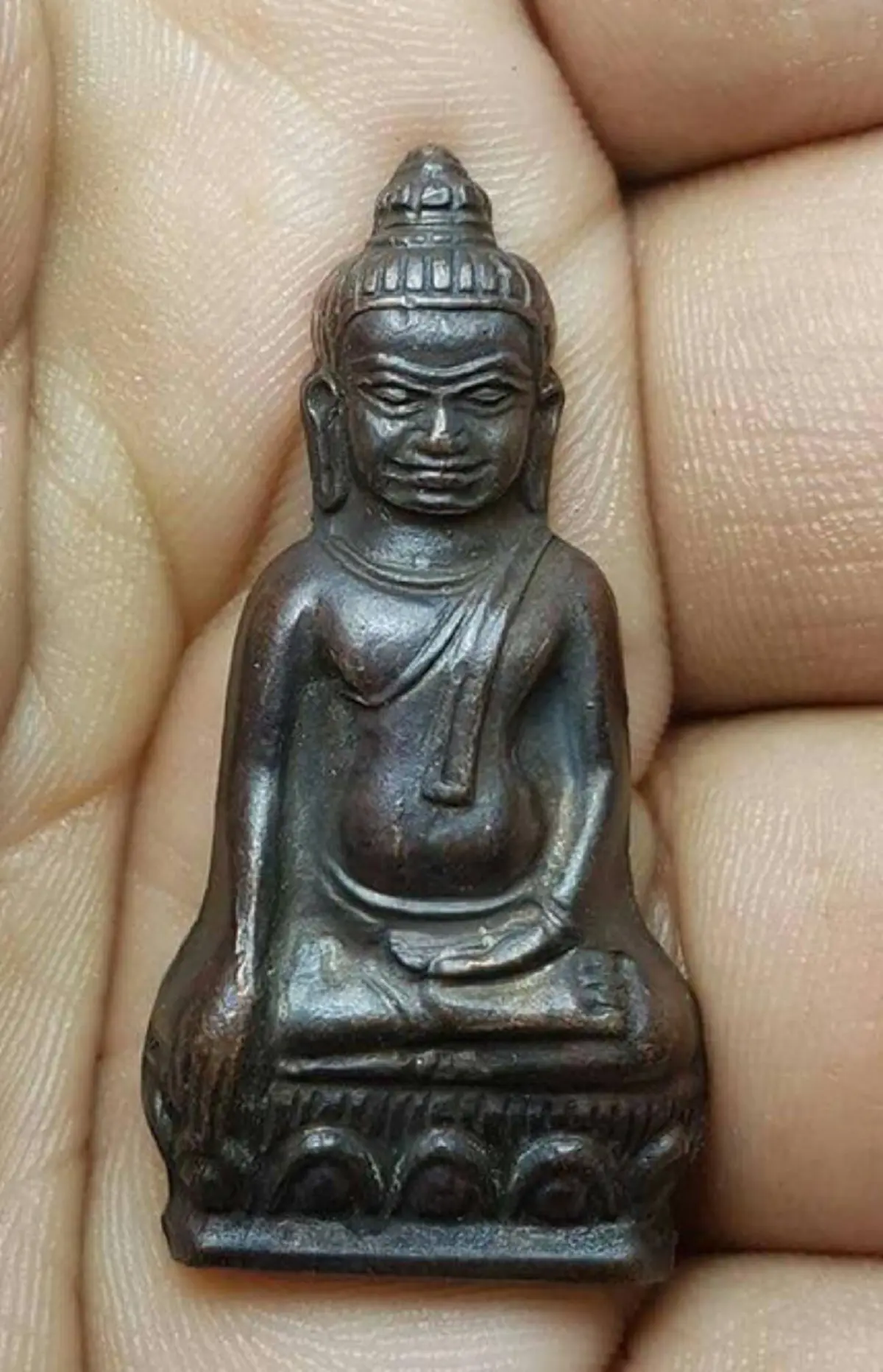 พระหูยาน รุ่นปืนแตก100ปี วัดราชบพิธ ดีจริงๆ! พระเกจิดังทั่วประเทศ108รูปร่วมเสก ทหาร!ลองยิง กระสุนไม่ออก แต่ปากกระบอกปืนแตกทันที!