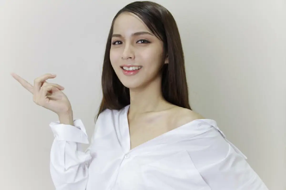 #จ้องกันตาไม่กระพริบ!! นึกว่า "ดาราสาว" ที่ไหน แต่งตัวลุคสุดแพง "ไปเกณฑ์ทหาร" ทำหน่วยท่ามะกาแทบแตก ตะลึงกันทั้งกองร้อย !! (มีภาพ)