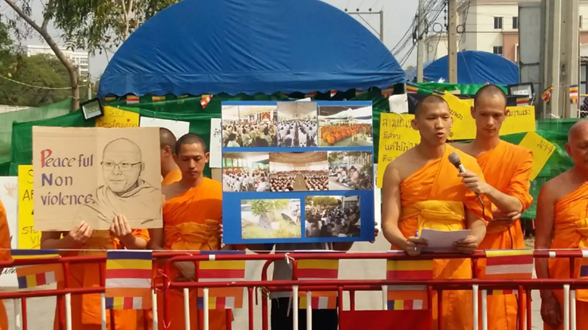 ผลุบๆ โผล่ๆ !?!? "พระสนิทวงศ์" ขี้หดตดหายตัวไม่มาแต่มาเป็นกลอน พร้อมฝากกับ "พระมหาทศพร" มอบให้กับสื่อมวลชน? (รายละเอียด)