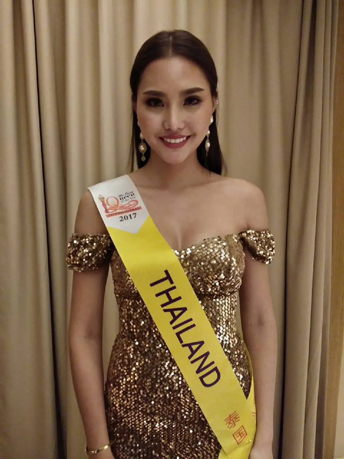 สวยไม่แพ้ชาติใดในโลก!! เฮดังลั่น สาวไทยคว้ารางวัลชุดประจำชาติยอดเยี่ยม บนเวทีนางงามสากล ในชุด "ผีเสื้องามปางสีดา" สวยตื่นตาตื่นใจสุดๆ!?!