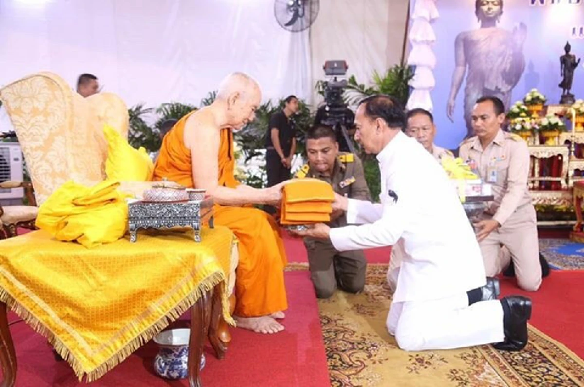 คนไทยปรารถนาเป็นบัณฑิต หรือเป็นคนพาล!!!! "สมเด็จพระสังฆราช" ประทานโอวาท ให้เราชาวไทย ได้สนองพระเดชพระคุณ