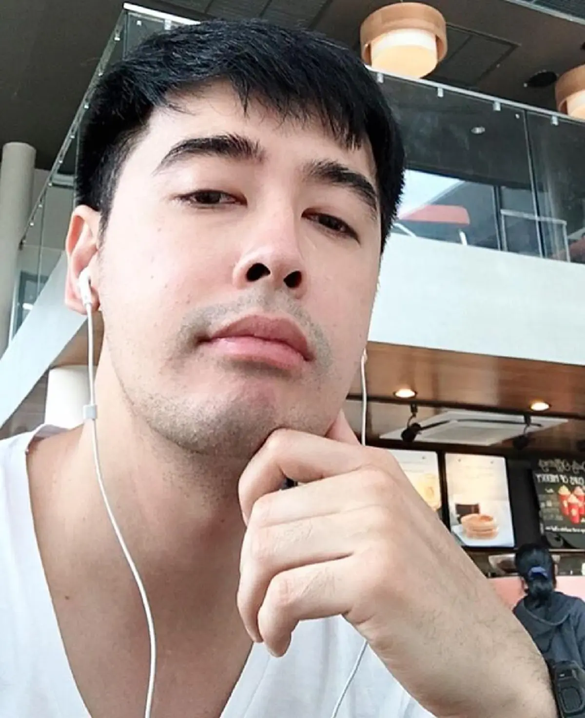 ช็อกวงการบันเทิง!!! เมื่อ "อดีตพระเอกชื่อดัง" หวนเล่นละครให้ช่อง 7 แต่กลับโดนดราม่า! ที่ได้กับมาเล่น เพราะช่องขาดแคลนพระเอก!!?