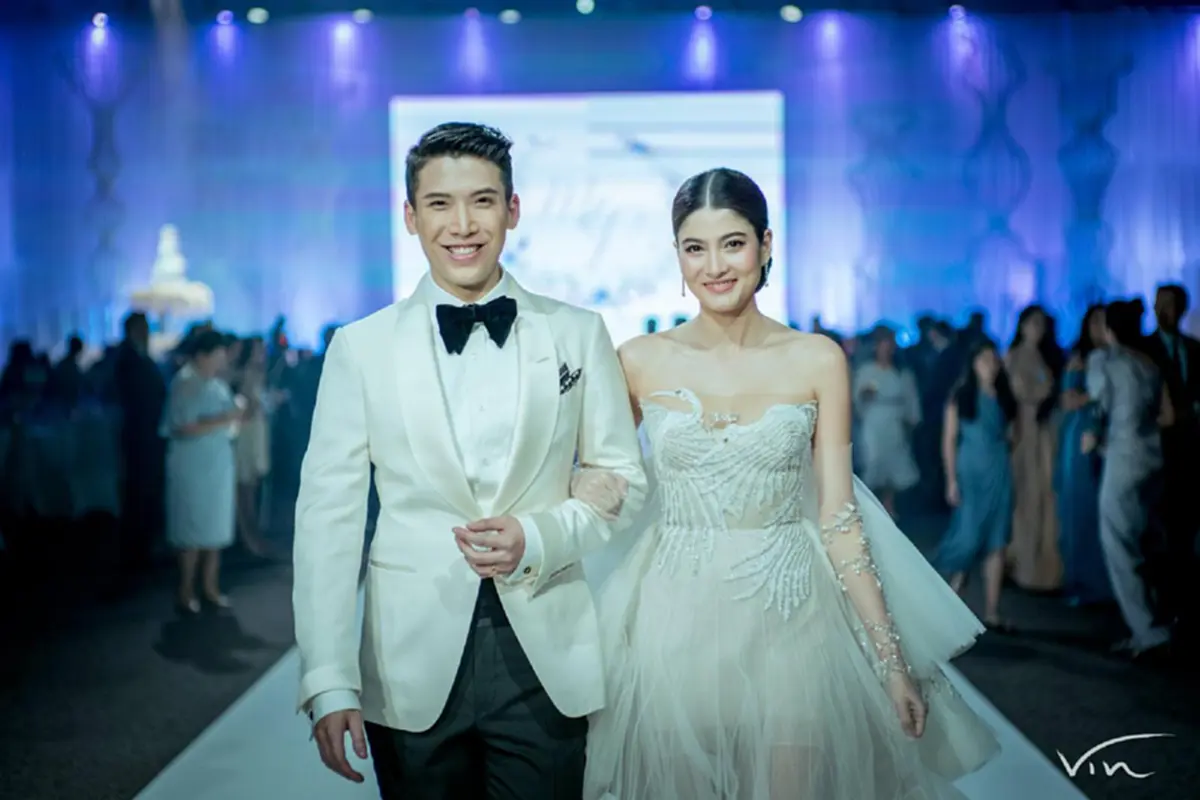 *รู้แล้วถึงกับช็อก!!! ราคาช่อดอกไม้งานแต่งของนางเอกสาว “มาร์กี้ ราศรี” สมแล้วกับที่เป็นสะใภ้ห้างดังของไทย!!! (ชมคลิป)