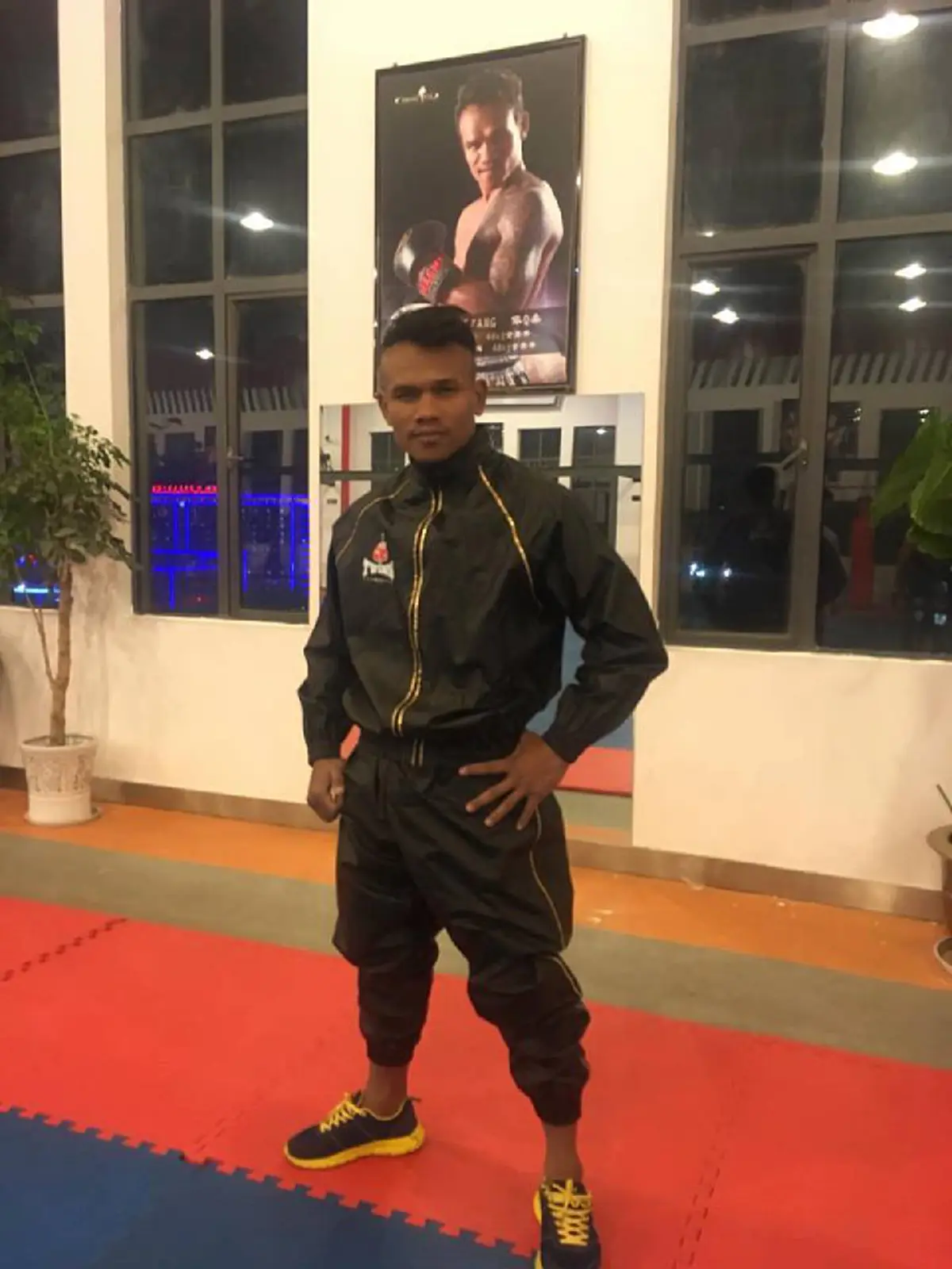 เดือดปรอทเเตก!!"อิ๊คคิวซัง"ตอกกลับ ชกจริงเดิมพันอาจทะลุ5ลบ.!!หมั่นไส้สุดพลัง"เสี่ยโป้"พล่ามคลิปเลอะเทอะ!!จัดหนัก"ย้ายกราม"ตามคำขอเเน่(คลิป)