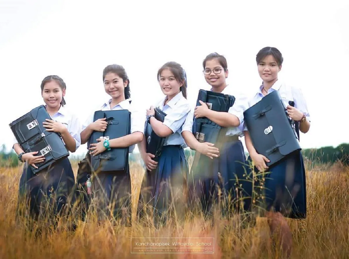 ผู้เป็นแม่สุดภูมิใจ!! "บุ๋ม ปนัดดา" โพสต์ภาพลูกสาวคนที่ 6 กำลังจะจบการศึกษา อวดผลการเรียนเกรดเฉลี่ย 4.00 #แม่ขออวดหน่อยนะลูก ??