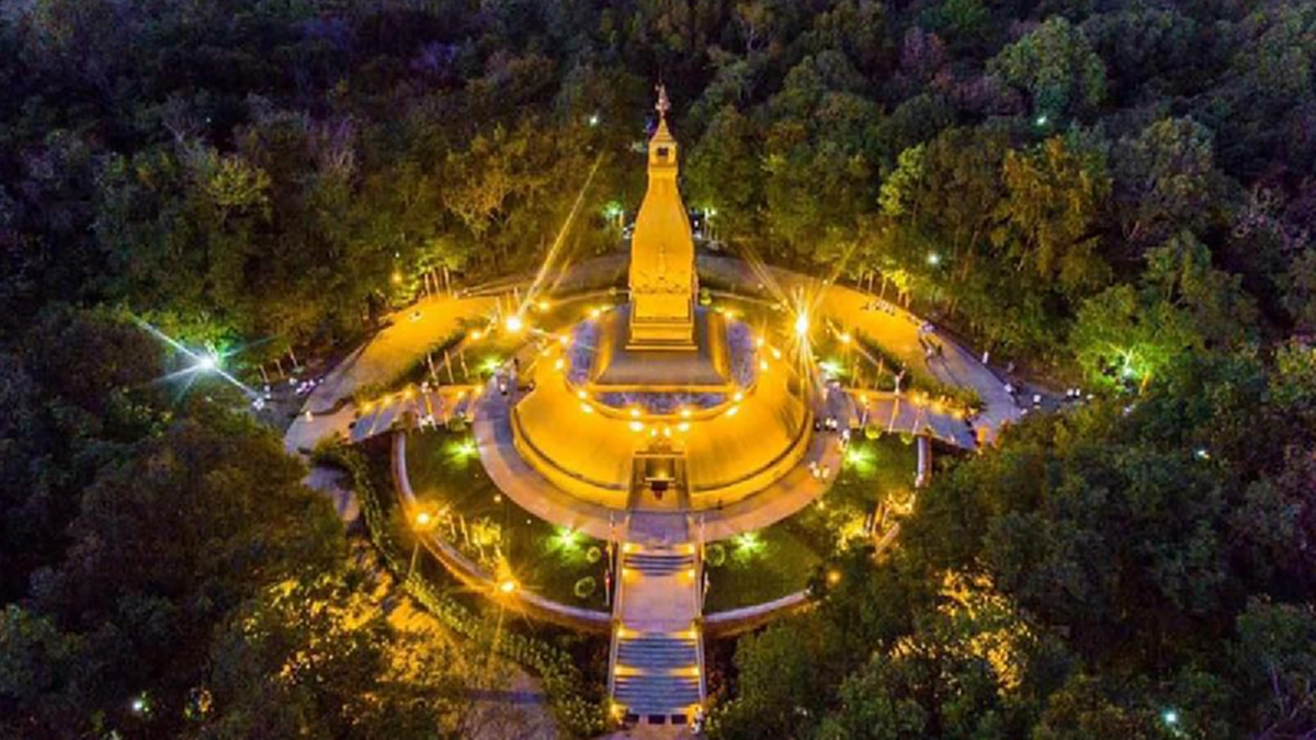 "พระอรหันต์อะไร อยากได้ที่ดินเยอะๆ!!" เมื่อชาวบ้านนินทาพระอรหันต์ เหตุ หลวงปู่ชาขอซื้อที่ดินขยายวัดหนองป่าพง