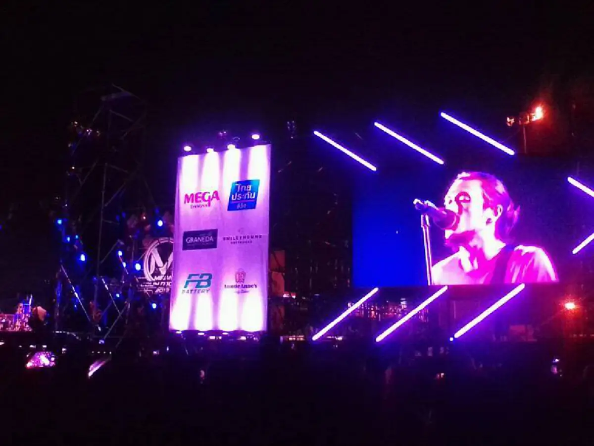 "ท่าชี้นิ้ว"อันยิ่งใหญ่!! เผยความหมายที่เเท้จริง?? ทำไม"พี่ตูน"ต้องชี้นิ้วขึ้นฟ้า!! เเล้วตอนที่พวกเราเห็นท่านี้?!! นึกถึงอะไรกันบ้าง??(คลิป)