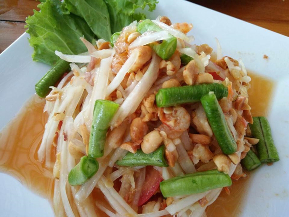 เห็นราคาชาวประชาร้อง...ซี๊ดดด !!! ส้มตำแพงที่สุดในประเทศไทย !!! เจ้าของร้านแจง...ไม่แพงไปสำหรับจังหวัดที่ค่าครองชีพสูง