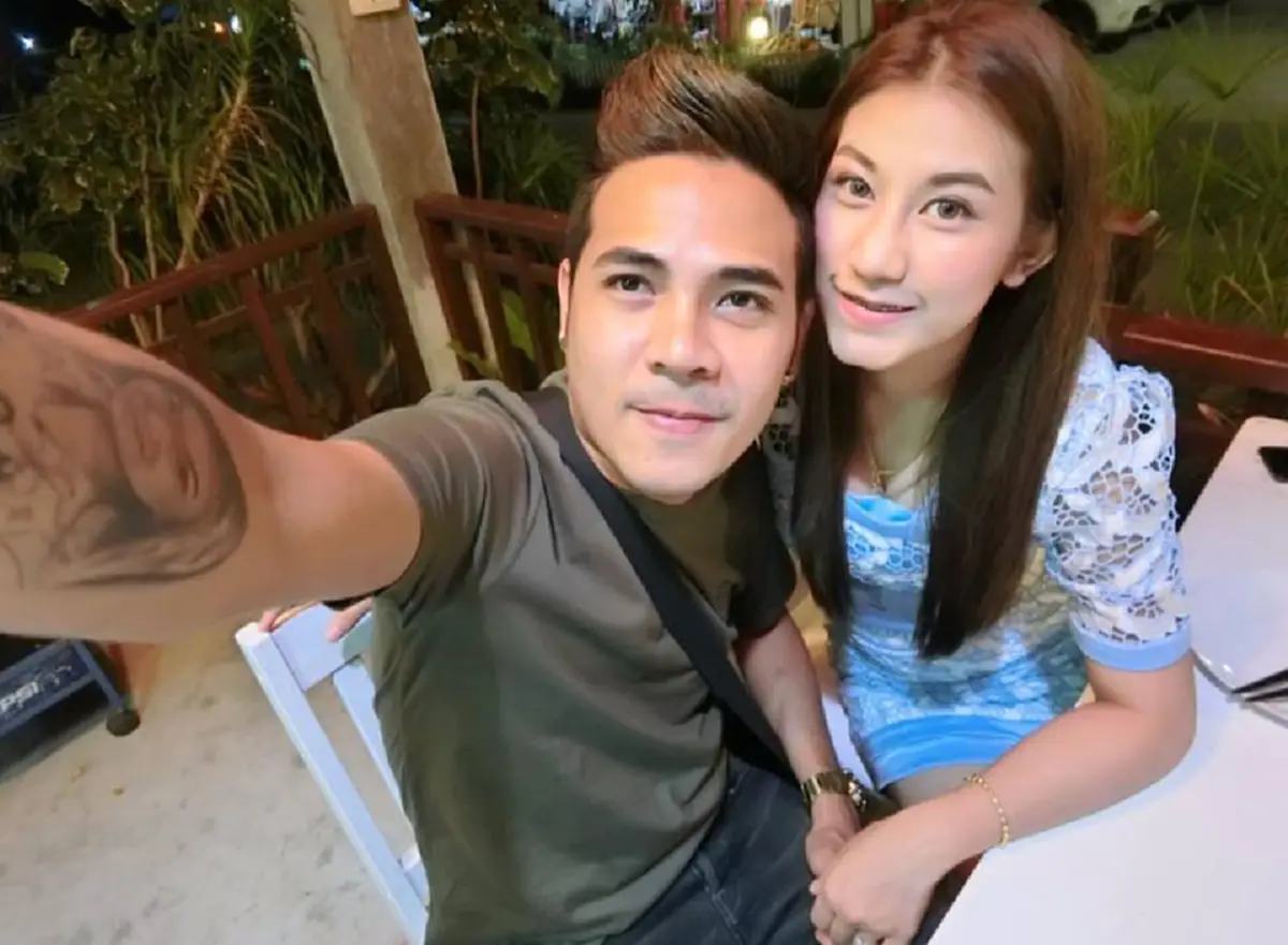 ***เพ่งตาแทบหลุด!!! "แคทตี้" แฟนสาวของ "ปีโป้" แค่โพสต์ภาพลงเฟซบุ๊ก ทำเอาคนทั้งประเทศถึงกับต้องกดไลค์รัวๆ !?