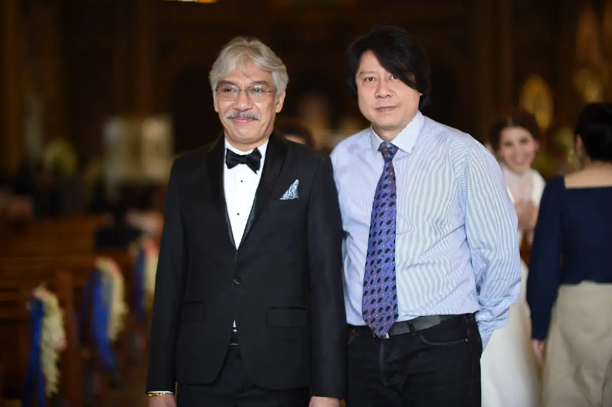 **วิวาห์หวานอีกคู่ !!! "กริช ทอมมัส" ควงแขนแฟนสาวรุ่นลูก "น้องอาลิส" จัดพิธีมงคลสมรสแบบหวานชื่น ! งานนี้ทำเอาชาวเน็ตอิจฉากันถ้วนหน้า