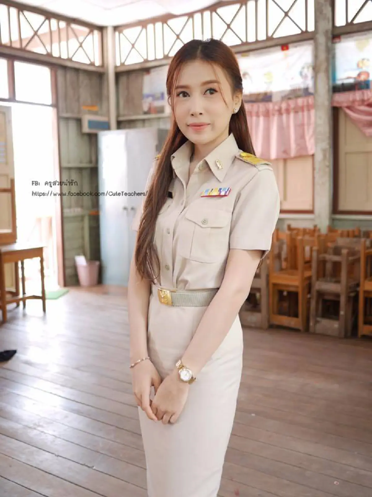 แชร์สนั่นโซเชียล! ต้อนรับ "วันครู" ปี 2561 กับ 20 ภาพ ครูสาวสุดน่ารัก