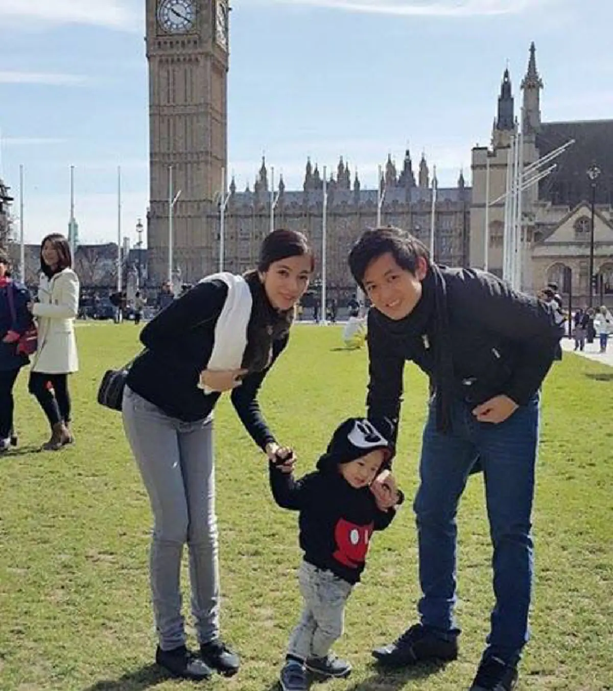 เปิดภาพล่าสุด !! นางเอกดัง "เจน ชมพูนุช" เคยรับบท "เกอร์" ในภาพยนตร์ "ปอบหวีดสยอง" ปัจจุบันลูก 2 แล้ว แต่ความเซ็กซี่ไม่เคยเปลี่ยนแปลง !!