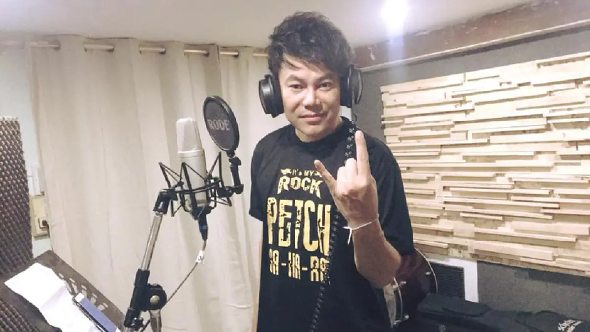 ขอพื้นที่คืนบ้างแล้วกัน!! "เพชร สหรัตน์" ปล่อยเพลงใหม่ ฝ่ากระแสเลิก "ตั๊กแตน ชลดา" พ้อชีวิต...มีแต่คนซ้ำเติม !?? (มีคลิป)