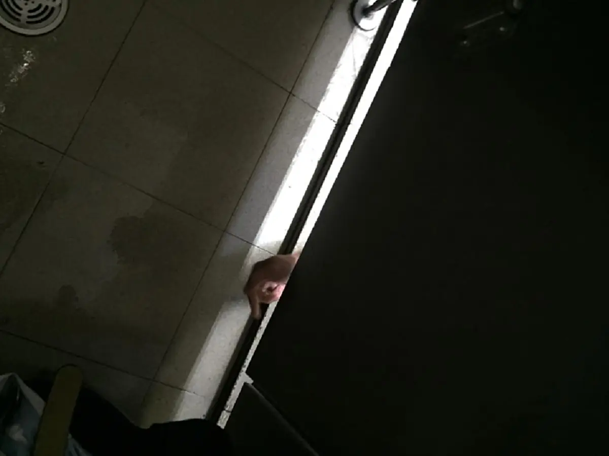 อันตราย...แม้แต่ผู้ชายยังไม่ปลอดภัย !!! หนุ่ม ม.5 สุดจะทน เล่าเหตุการณ์โดน 2 เกย์พยายามขืนใจในห้องน้ำ !!!