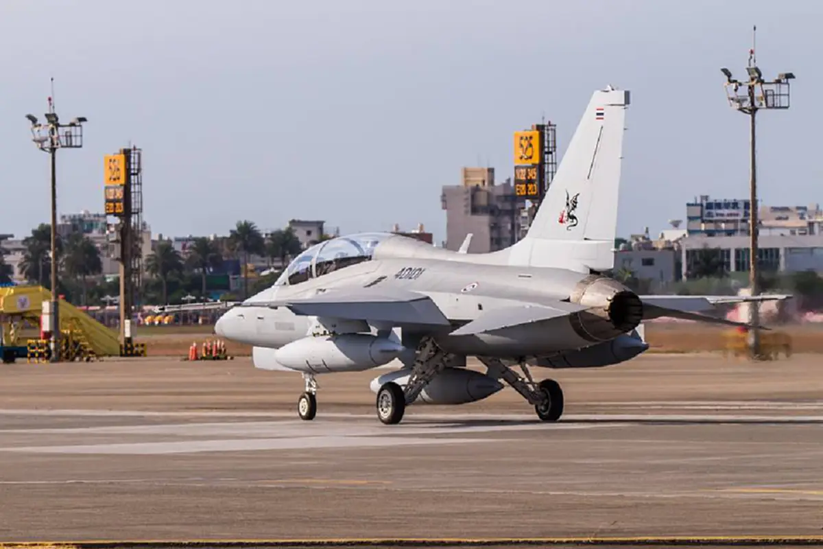 เผยโฉม T-50 TH จากเกาหลีใต้ ส่งถึงไทย วันที่ 11 ม.ค. นี้แน่นอน  พบท่าอากาศยานเกาสง เผยแพร่ภาพ คลิป ขณะแวะพักที่ไต้หวัน (ภาพ คลิป)