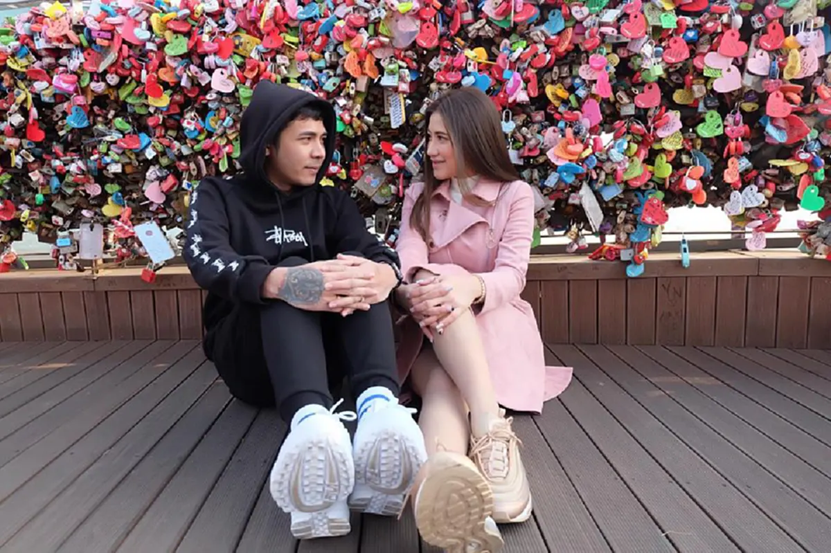 ***เพ่งตาแทบหลุด!!! "แคทตี้" แฟนสาวของ "ปีโป้" แค่โพสต์ภาพลงเฟซบุ๊ก ทำเอาคนทั้งประเทศถึงกับต้องกดไลค์รัวๆ !?