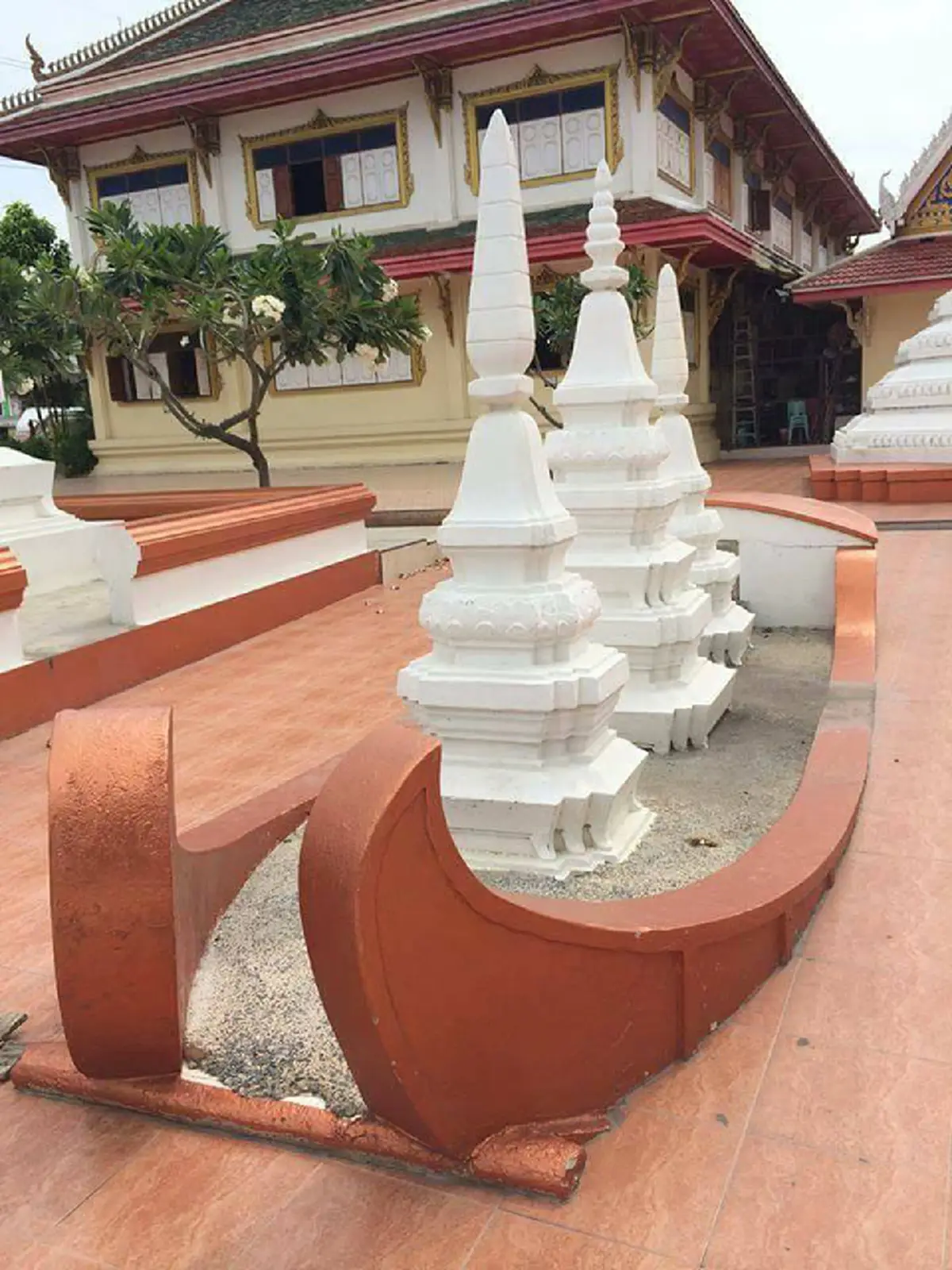 หายคาใจ!! ทำไม "สำเภาเรือ" จึงเป็นเอกลักษณ์คู่วัดมอญ เปิดตำนาน "อุบาสกคู่แรกของโลก" ผู้ได้เข้าเฝ้าพระพุทธเจ้าหลังจากตรัสรู้ !!