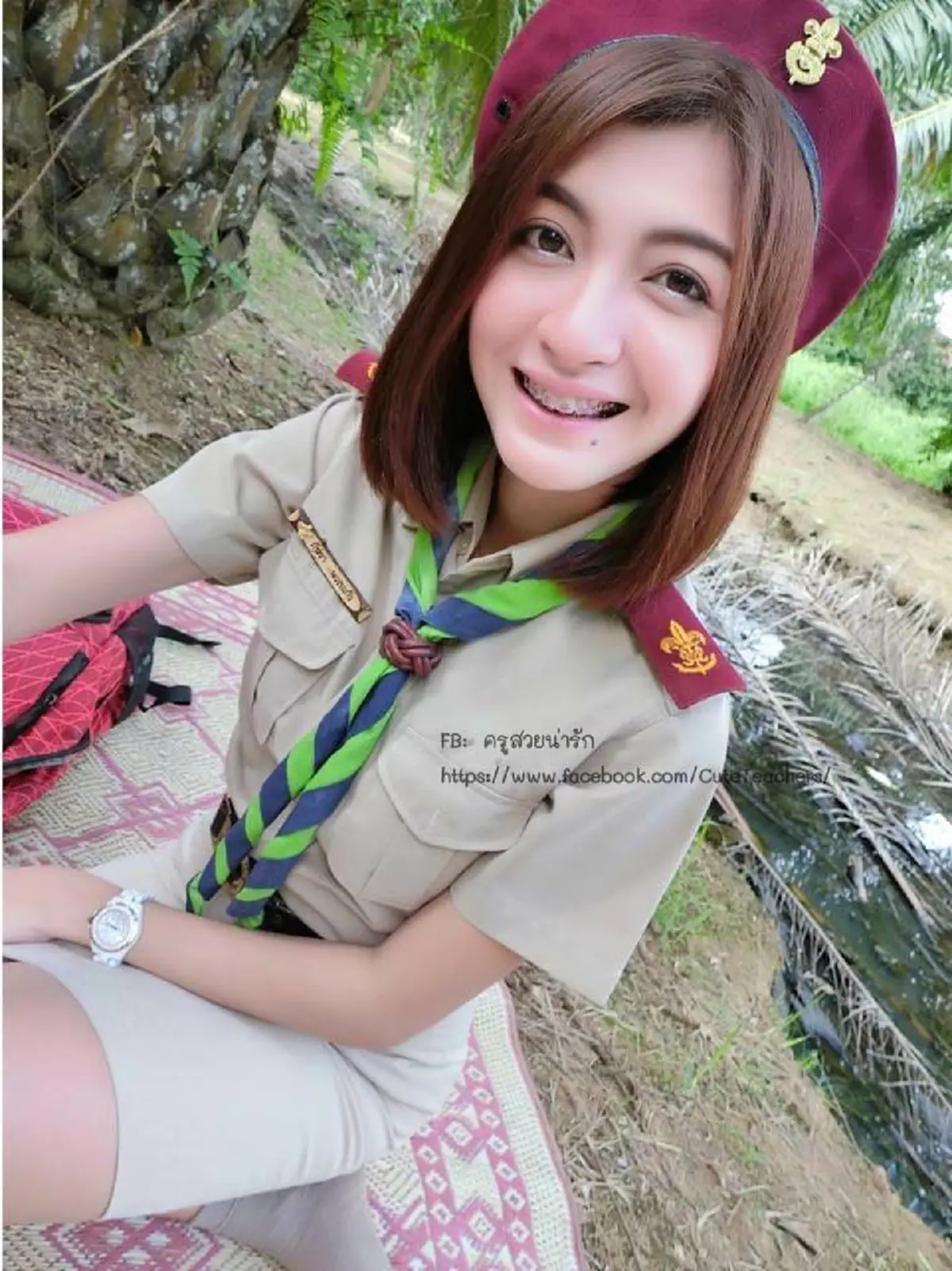 แชร์สนั่นโซเชียล! ต้อนรับ "วันครู" ปี 2561 กับ 20 ภาพ ครูสาวสุดน่ารัก
