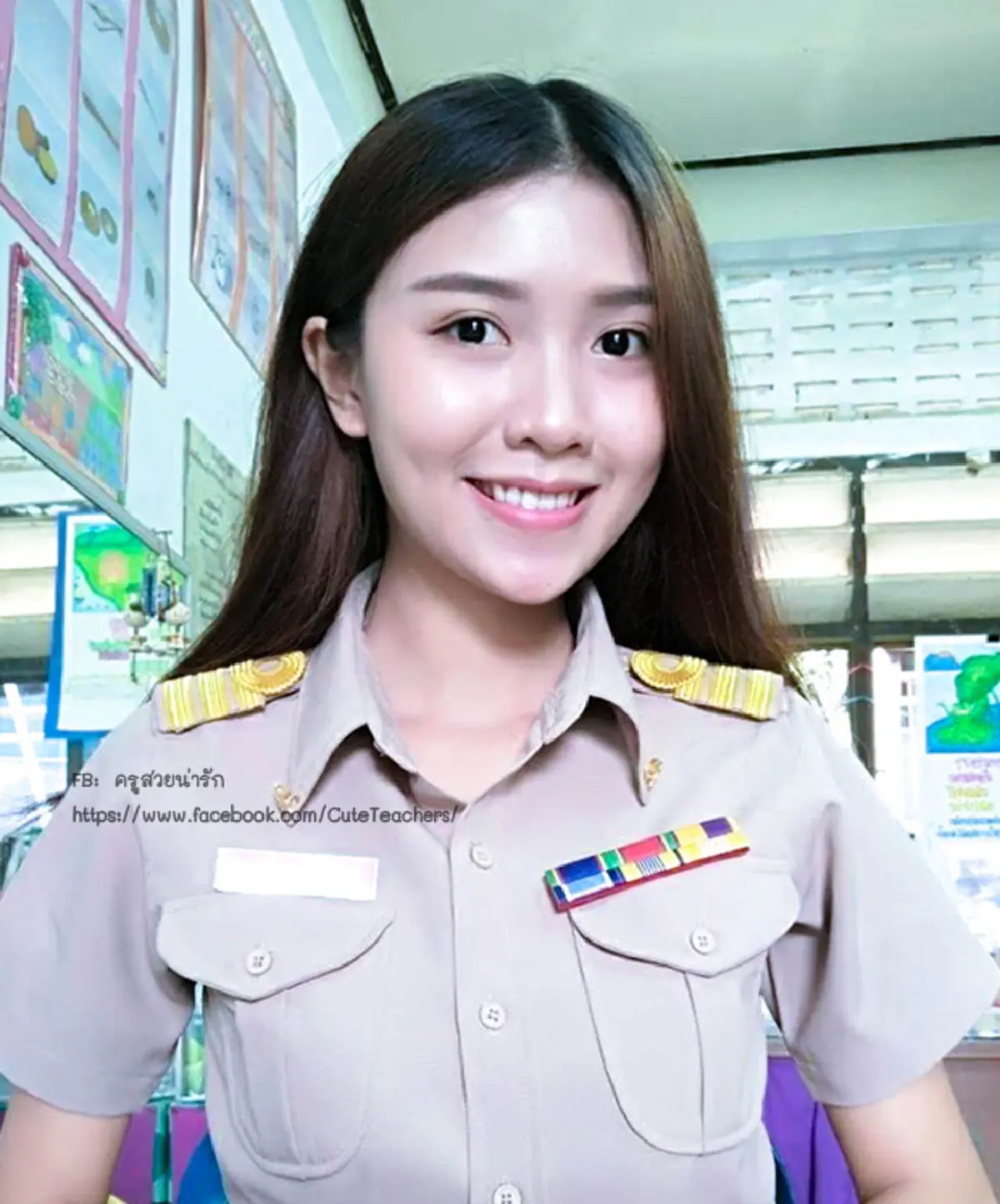 แชร์สนั่นโซเชียล! ต้อนรับ "วันครู" ปี 2561 กับ 20 ภาพ ครูสาวสุดน่ารัก