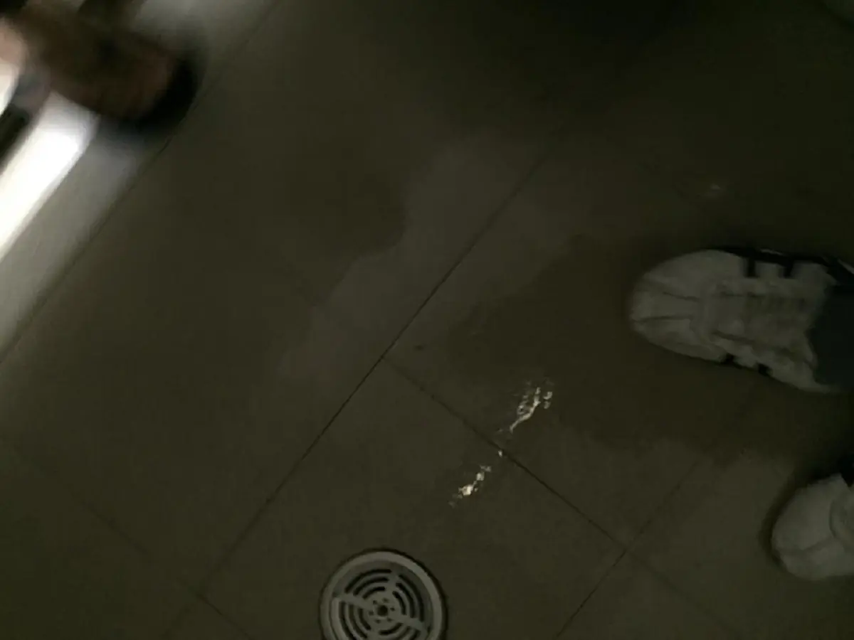 อันตราย...แม้แต่ผู้ชายยังไม่ปลอดภัย !!! หนุ่ม ม.5 สุดจะทน เล่าเหตุการณ์โดน 2 เกย์พยายามขืนใจในห้องน้ำ !!!