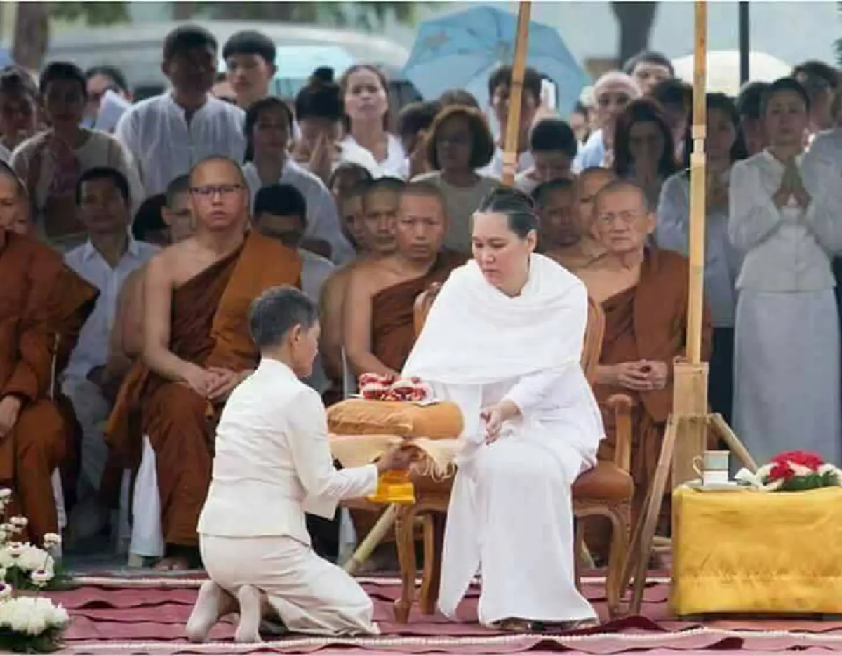 ของจริงนิ่งเป็นใบ้ ของพูดได้ไม่ใช่ของจริง!! ชาวเน็ตวิจารณ์ยับ.. "ประธานสงฆ์คนงาม เจ้าสำนักเตโชฯ"  #ฆราวาสบรรลุธรรม !!