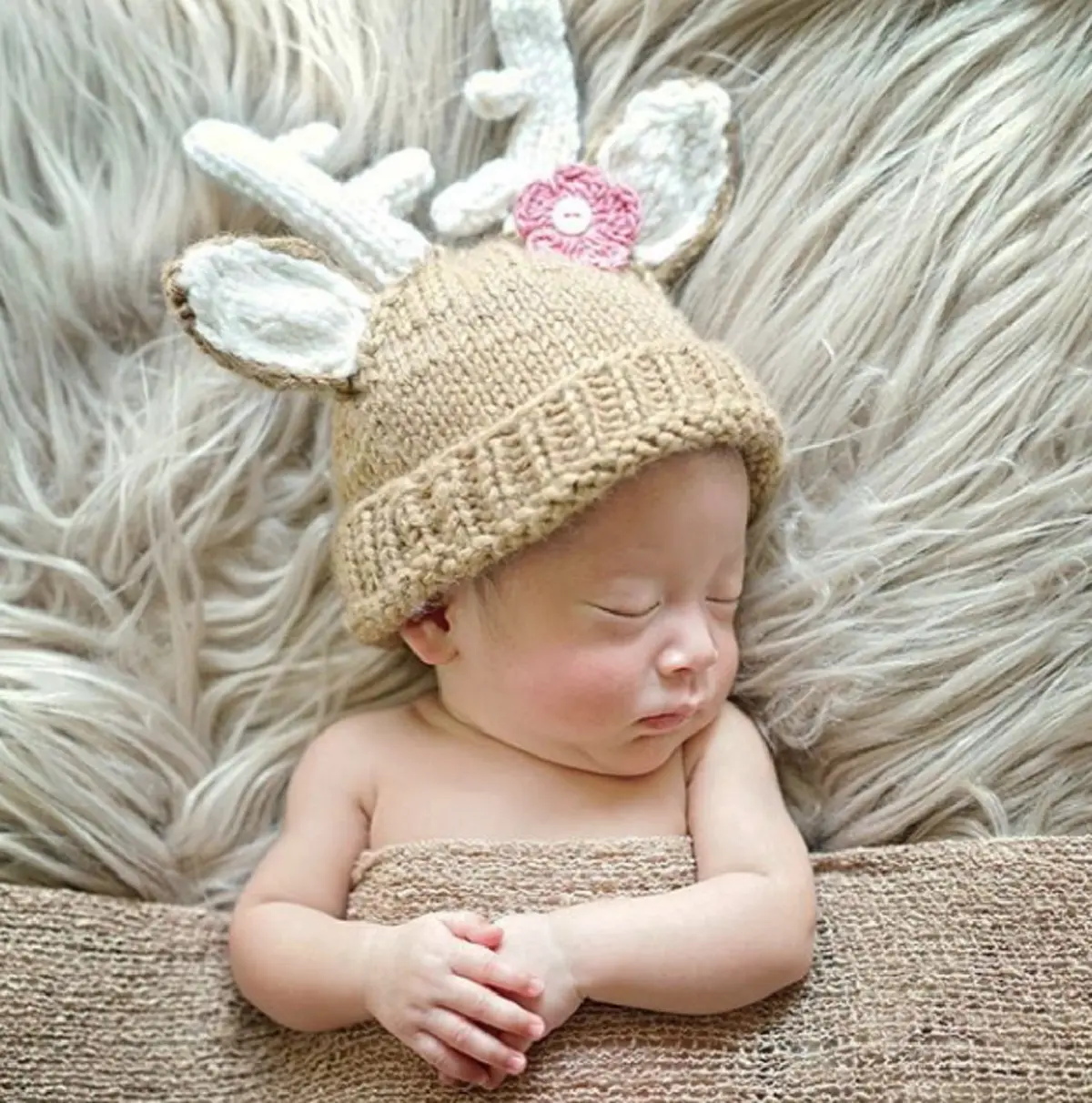 เอ็นดูหนักมาก!!! ส่องภาพลูกสาว "เติ้ล ตะวัน" หลังออกจากตู้อบ แม้ตัวจิ๋ว..แต่ใจแจ๋ว งานนี้แฟนคลับกดไลค์รัว สมัครเป็นFCเพียบ!? (ชมคลิป)