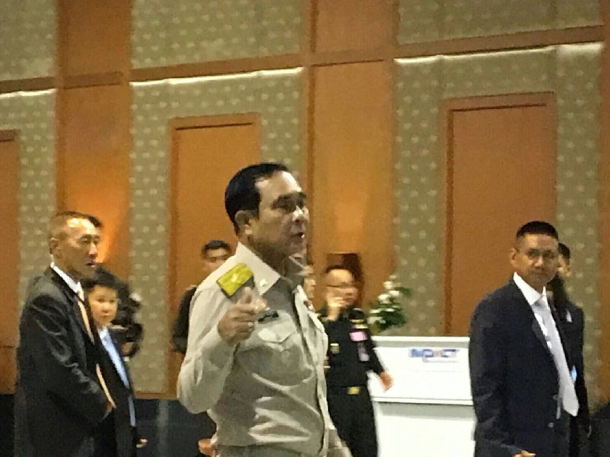 "นายก"สั่งประเมินขรก.ระดับสูง "เร่งทำงาน อย่ารอแค่นายสั่ง อย่ามาเอาใจ"