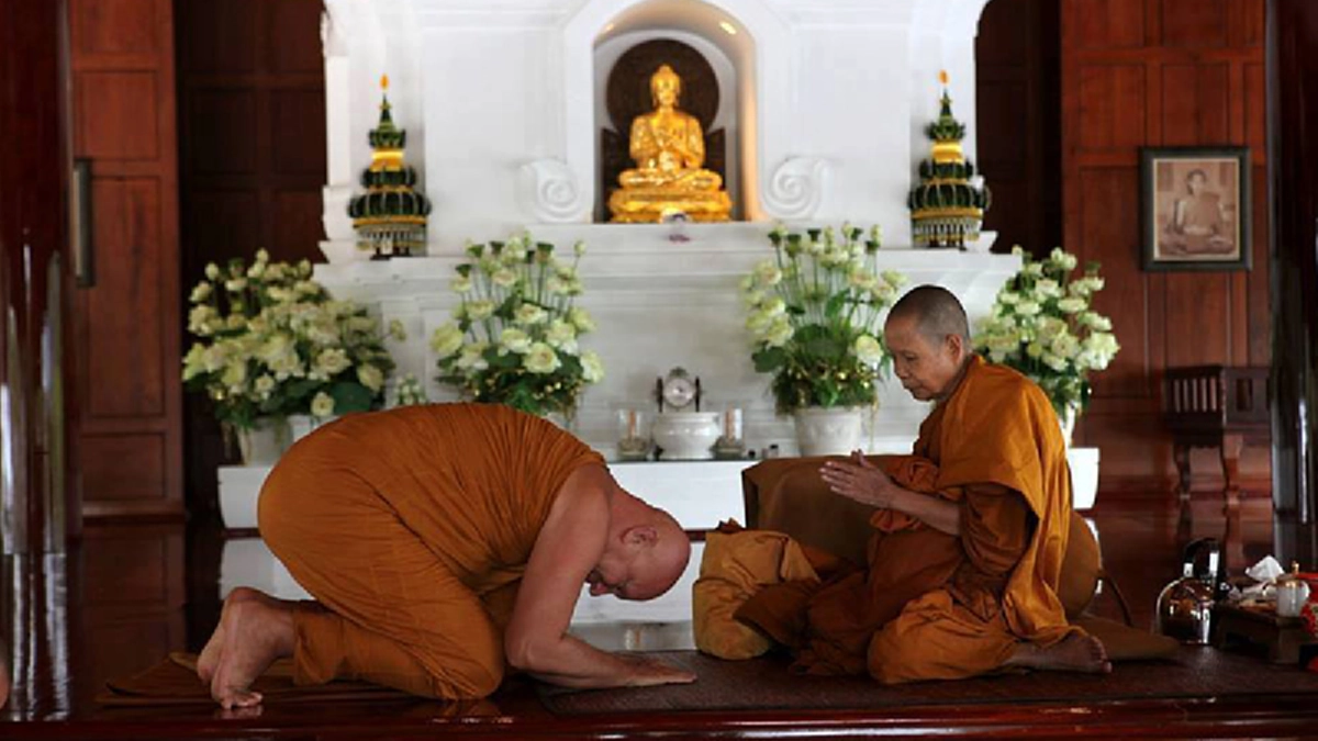 อัศจรรย์แห่งจิต!!! เทศนาครั้งแรกของภิกษุต่างชาติ ถึงพูดไทยไม่ชัด แต่คนมาฟังกันล้นวัด เมตตาธรรมดึงดูดศรัทธาข้ามพรหมแดนเผ่าพันธุ์ #พระสายป่า