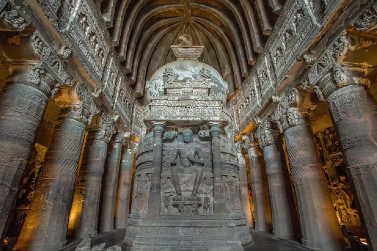 สุดมหัศจรรย์!! ถ้ำอชันตา วัดถ้ำในพุทธศาสนาที่งดงามและเก่าแก่ที่สุดในโลก ในประเทศอินเดีย ครั้งหนึ่งในชีวิตชาวพุทธควรหาโอกาสไปเยือน! (ชมภาพ)