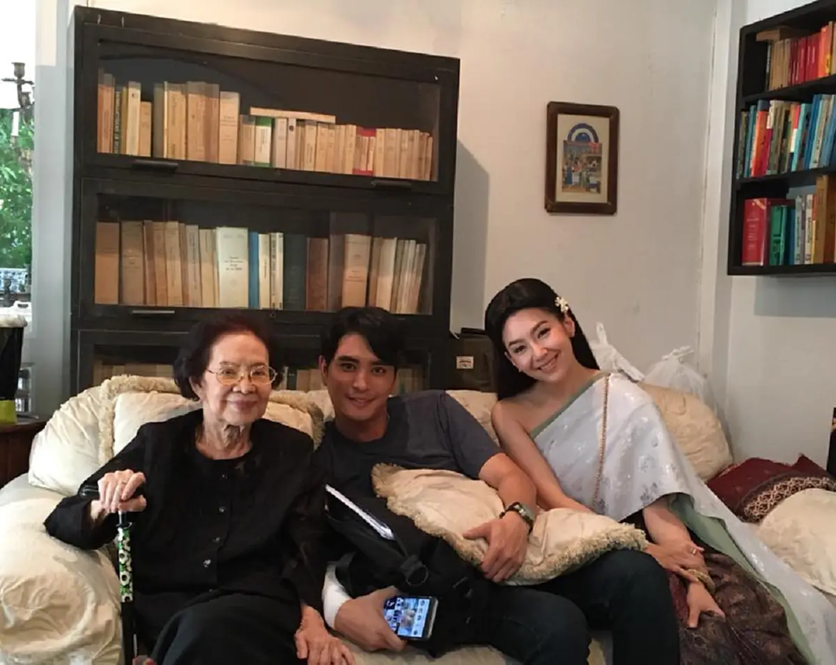 เตรียมอำลาวงการ !! "คุณยายบรรเจิดศรี ยมาภัย" ดาราอาวุโส วัย 91 ปี ..ขอเล่นละคร 3 เรื่องสุดท้ายในชีวิต !! (ชมภาพ)