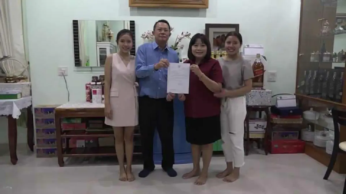 ด่วน!! กรมการแพทย์แผนไทยและการแพทย์ทางเลือก รับรองวิทยฐานะ "หมอแสง" ขึ้นเป็นหมอพื้นบ้านแล้ว!!