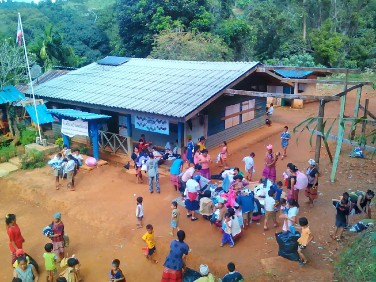 แชร์บอกบุญ! ขอรับบริจาค เสื้อผ้า เด็ก-ผู้ใหญ่ ชุดนักเรียนใช้แล้วสภาพดี อุปกรณ์กีฬา สื่อการเรียน เพื่อมอบให้กับเด็กๆที่อาศัยอยู่บนดอยสูง