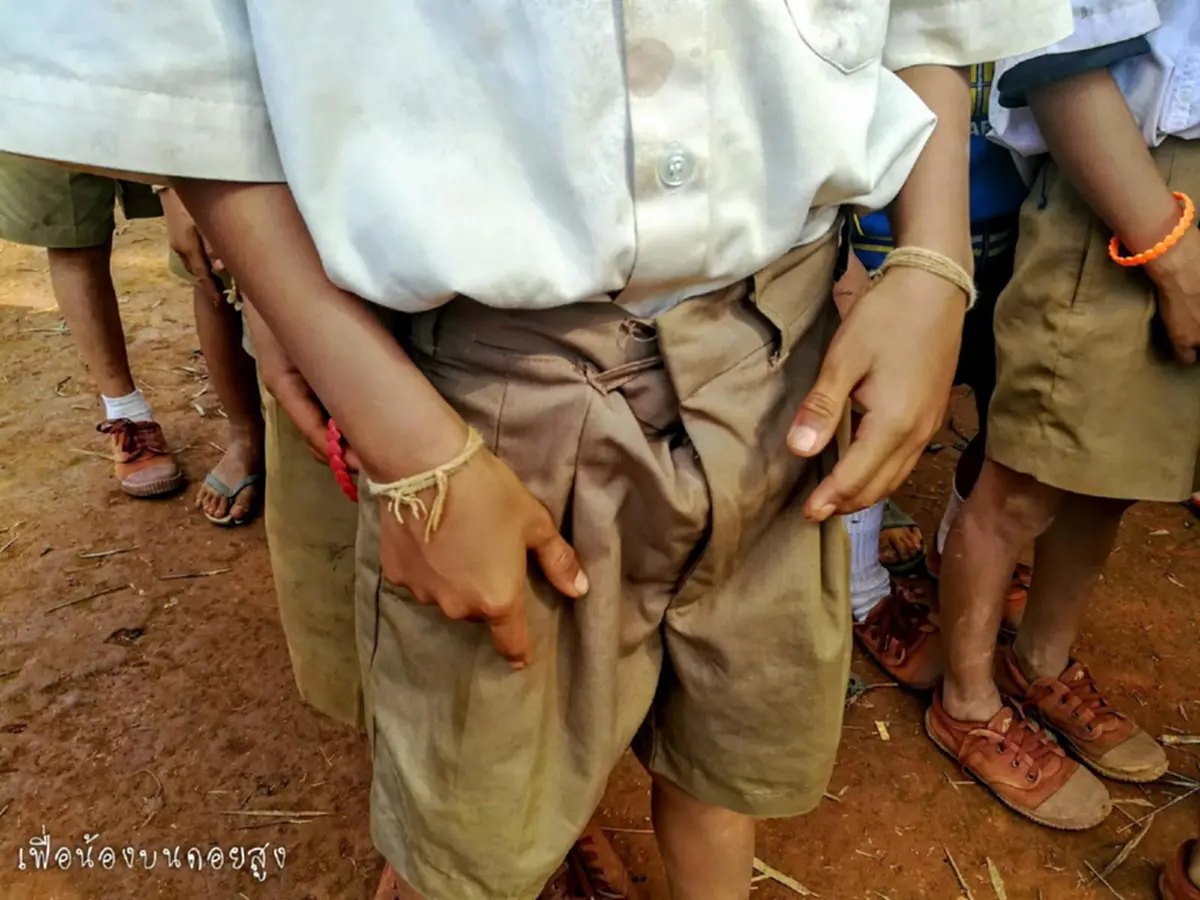 แชร์บอกบุญ! ขอรับบริจาค เสื้อผ้า เด็ก-ผู้ใหญ่ ชุดนักเรียนใช้แล้วสภาพดี อุปกรณ์กีฬา สื่อการเรียน เพื่อมอบให้กับเด็กๆที่อาศัยอยู่บนดอยสูง