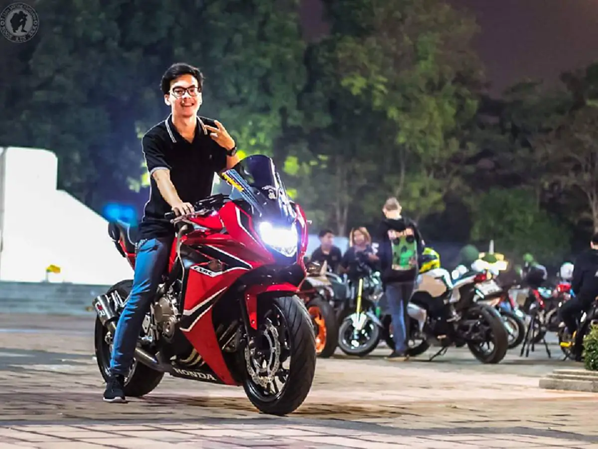 อย่าเข้าใจผิด "พชร์ อานนท์" เเจงหนุ่มบิ๊กไบค์ซิ่งยกล้อไม่ใช่นักเเสดงหลวงพี่แจ๊ส 4G