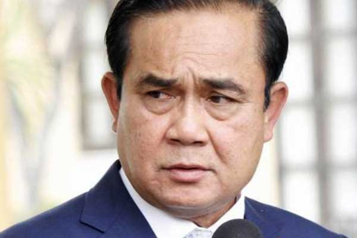 ด่าชุดใหญ่ไฟกะพริบอีกแล้ว !!! บิ๊กตู่ ไม่รู้โมโหใคร ? บอก "ไอ้ช่างฟ้อง ไม่รู้จะฟ้องอะไรหนักหนา ไม่มีงานทำหรืออย่างไร"