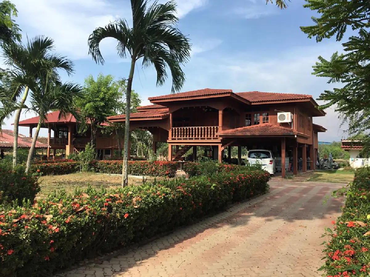 **หลังนี้แหละ !! บ้านของ "แมงปอ ชลธิชา" ที่หลายคนไม่เคยเห็น ไม่ใหญ่โตหรูหรา แต่เต็มไปด้วยความอบอุ่น !