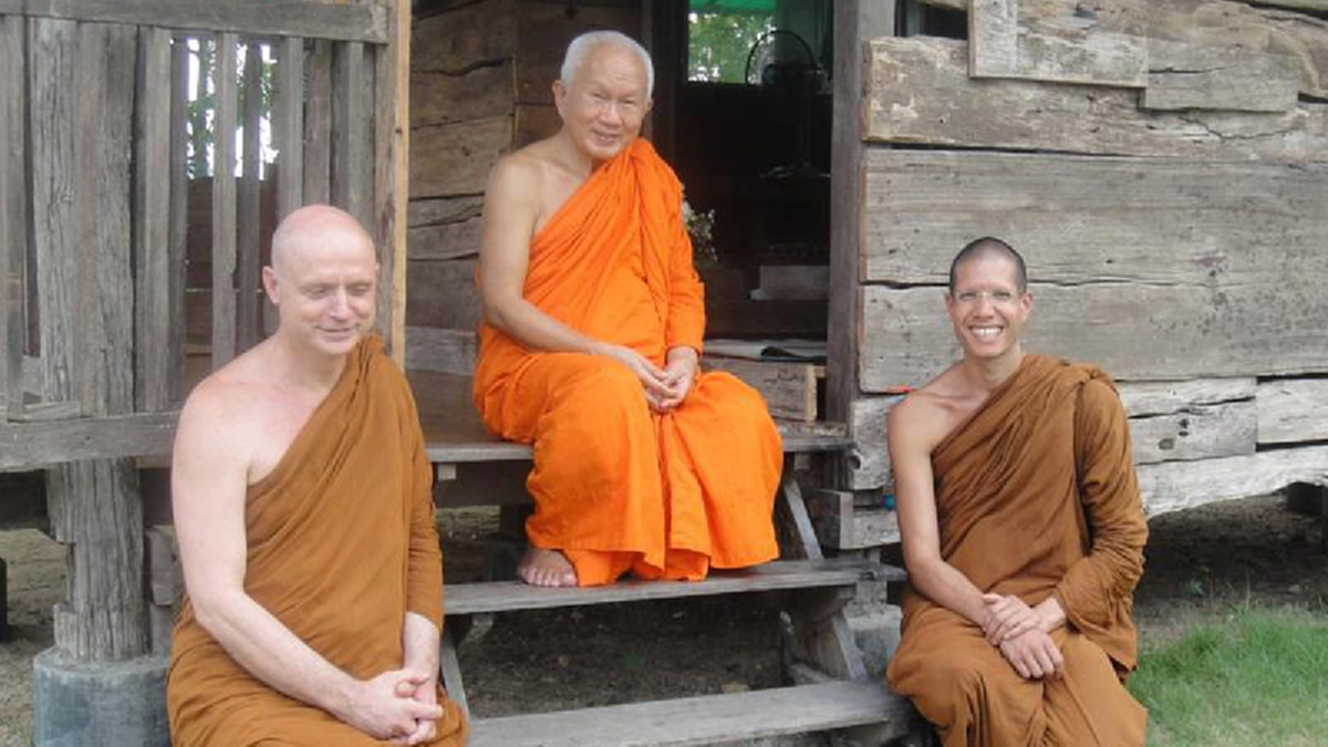 “พระอยู่สะดวกสบาย ไปสอนเรื่องมักน้อย ชาวบ้านจะเข้าใจหลักแต่ไม่ถึงใจ” หลักการสอนชาวบ้าน ของหลวงพ่อชยสาโร!!!