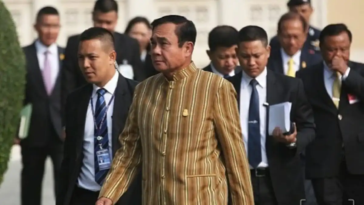 "ประยุทธ์" เผย ยังไม่มีใครเชิญนั่งประธานที่ปรึกษา พรรคพลังประชารัฐ!!!